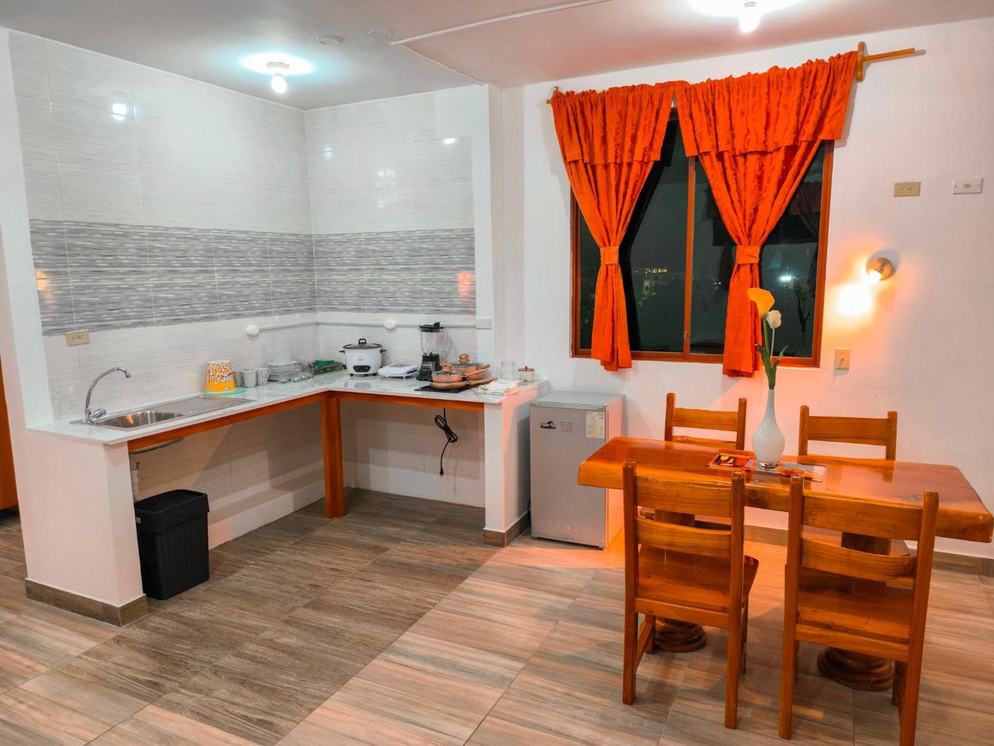 Suites En El Centro Puerto Ayora  Eksteriør billede