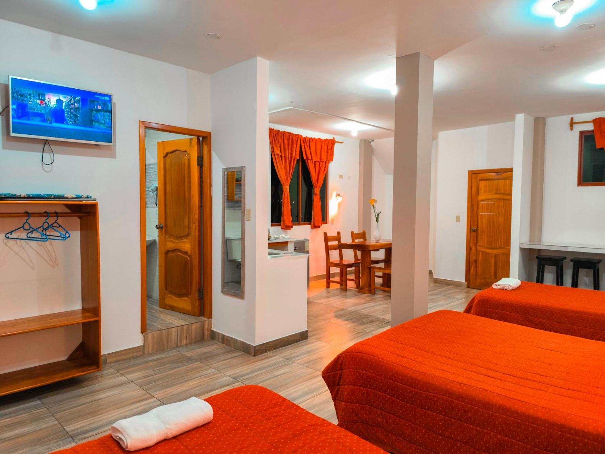 Suites En El Centro Puerto Ayora  Eksteriør billede